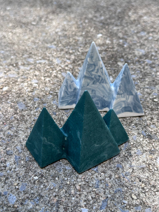 Pyramid Ring Holder