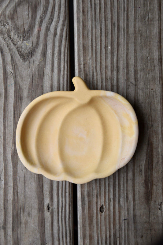 Pumpkin Dish - Noel and Company